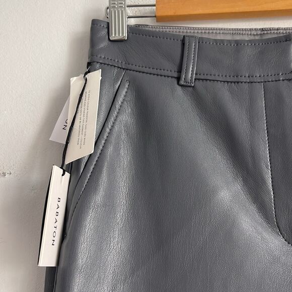NWT Aritzia Babaton Command Cropped vegan leather mid rise straight leg pant 6 - Picture 3 of 7
